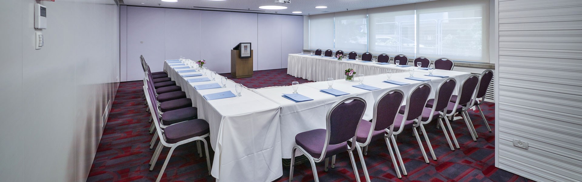 Meeting room in Metropolitan Hotel