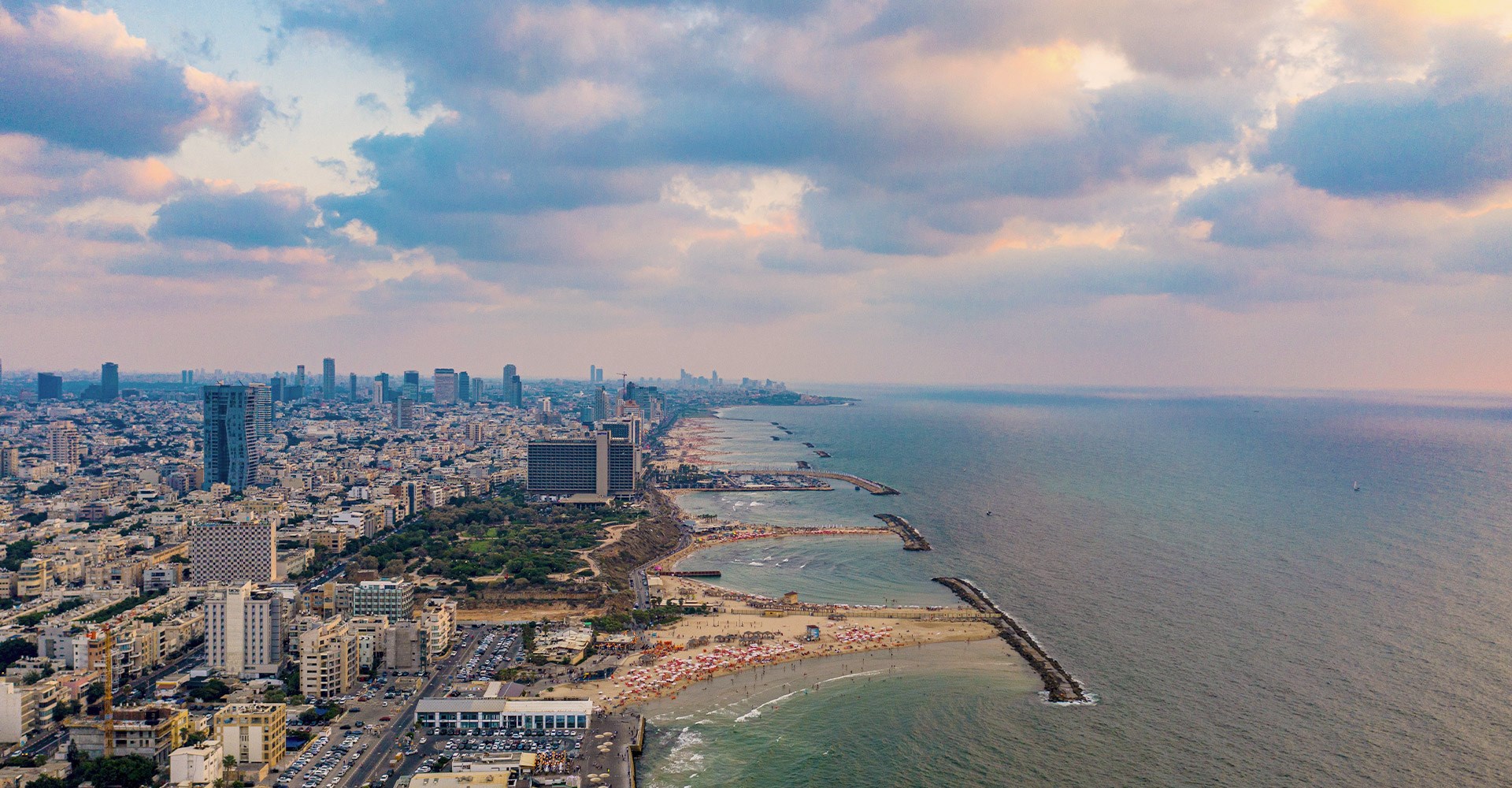 Metropolitan Hotel Tel Aviv Near the Beach